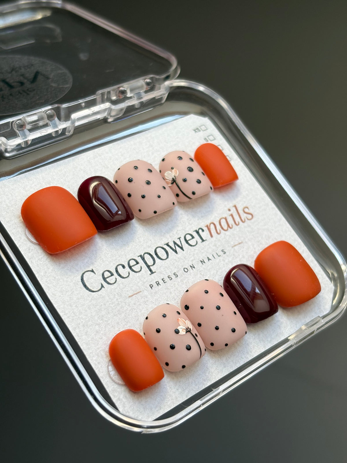 Press on Nails-Autumn Dots
