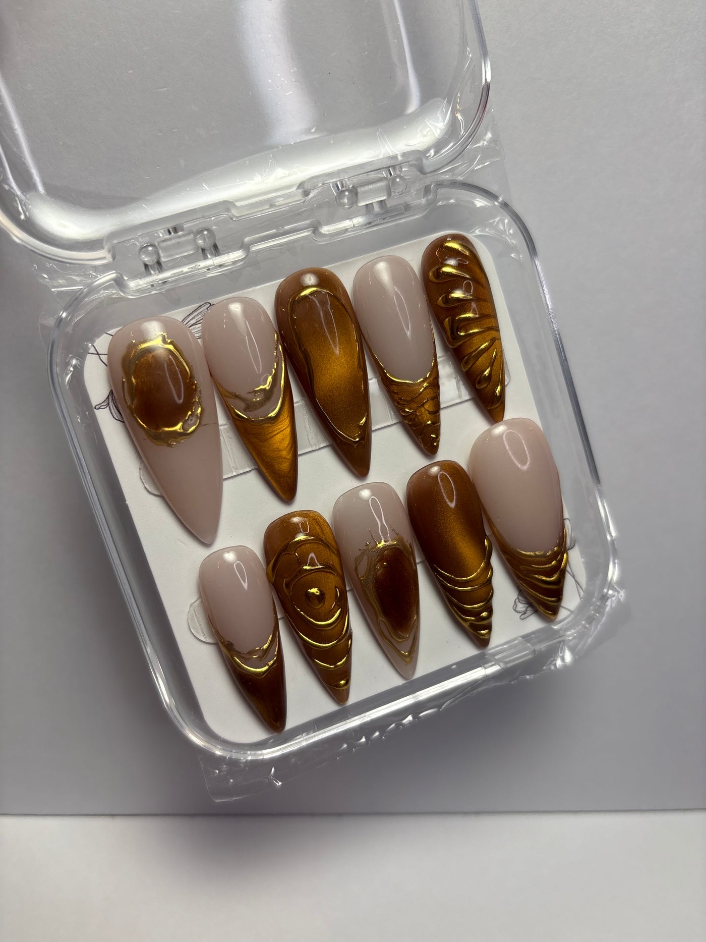 Press-On Nails -Browning