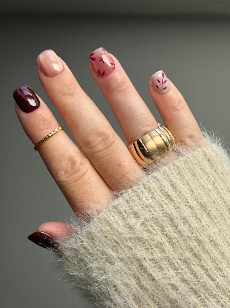 Press on Nails-Burgundy Garden