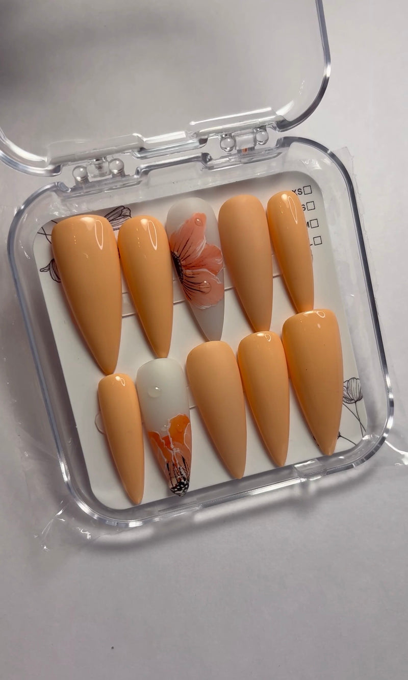 Press-On Nails -Salsa Flower