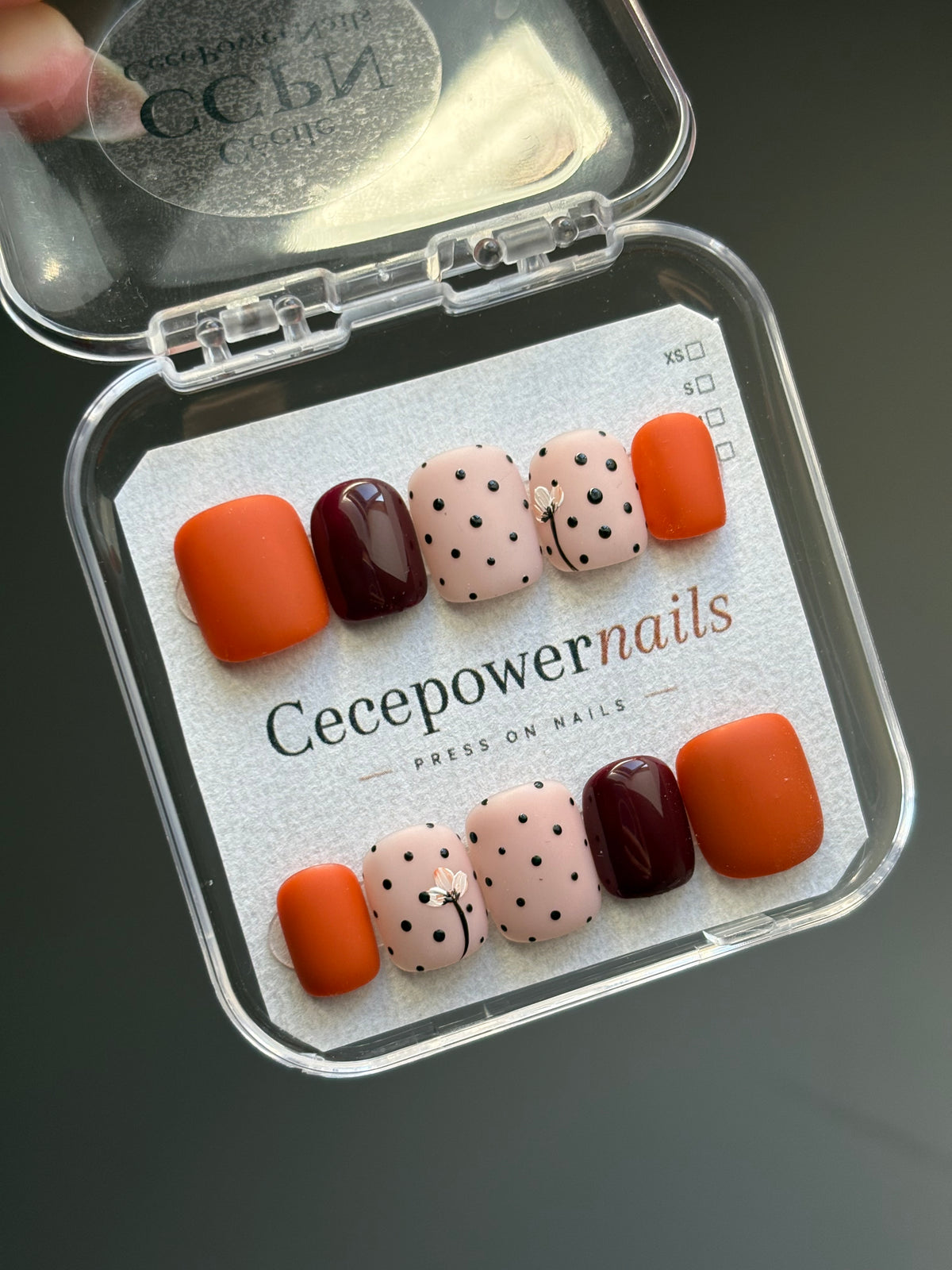 Press on Nails-Autumn Dots