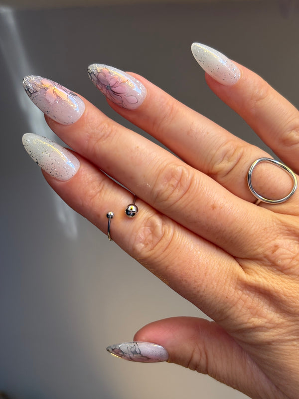 Press-On Nails Moon bloom