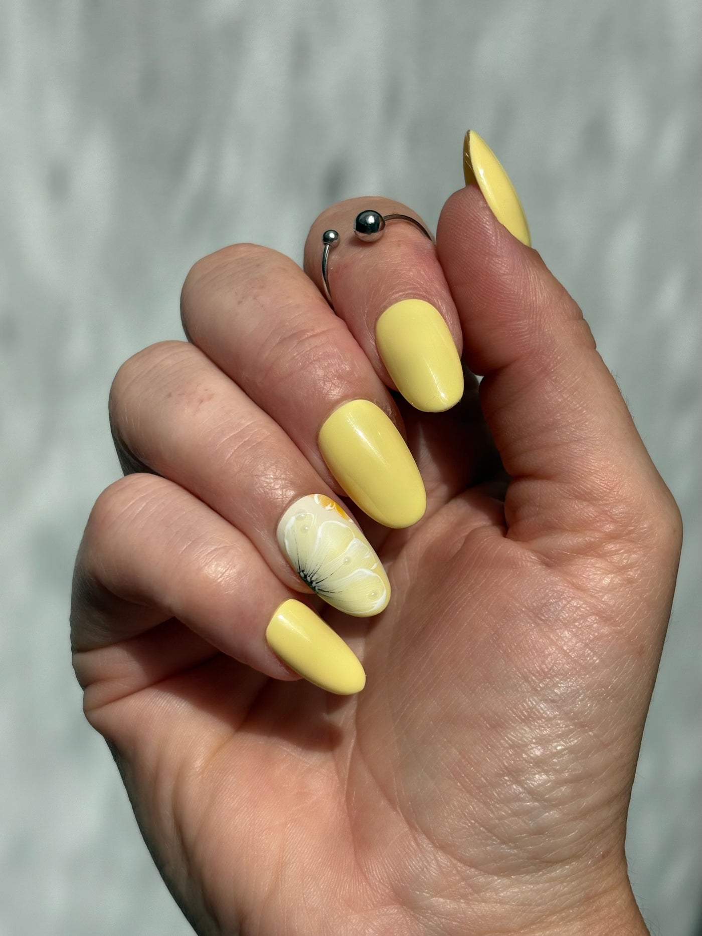 Press-On Nails -Warrior Flower