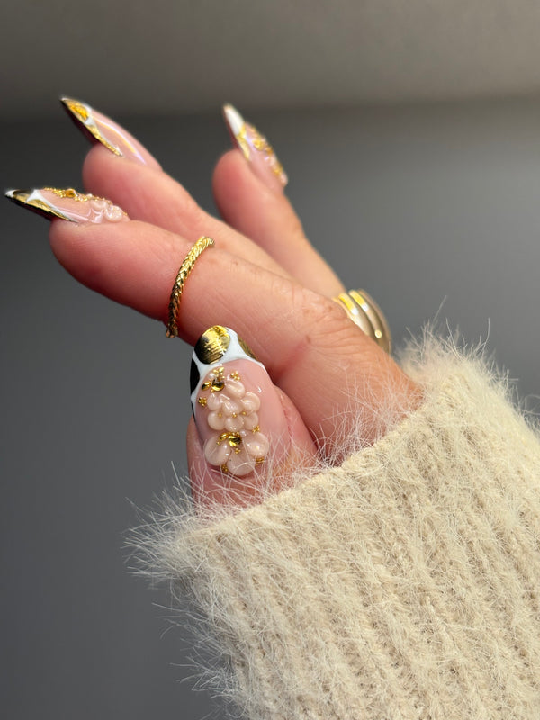 Press-On Nails Golden Hour