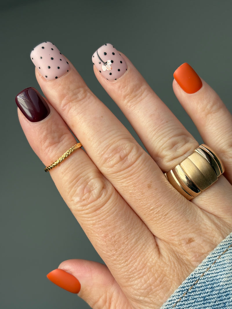 Press on Nails-Autumn Dots