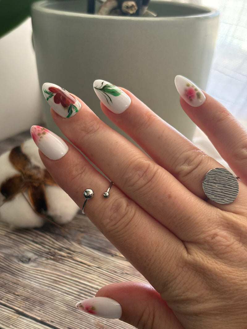 Press-On Nails Red muse